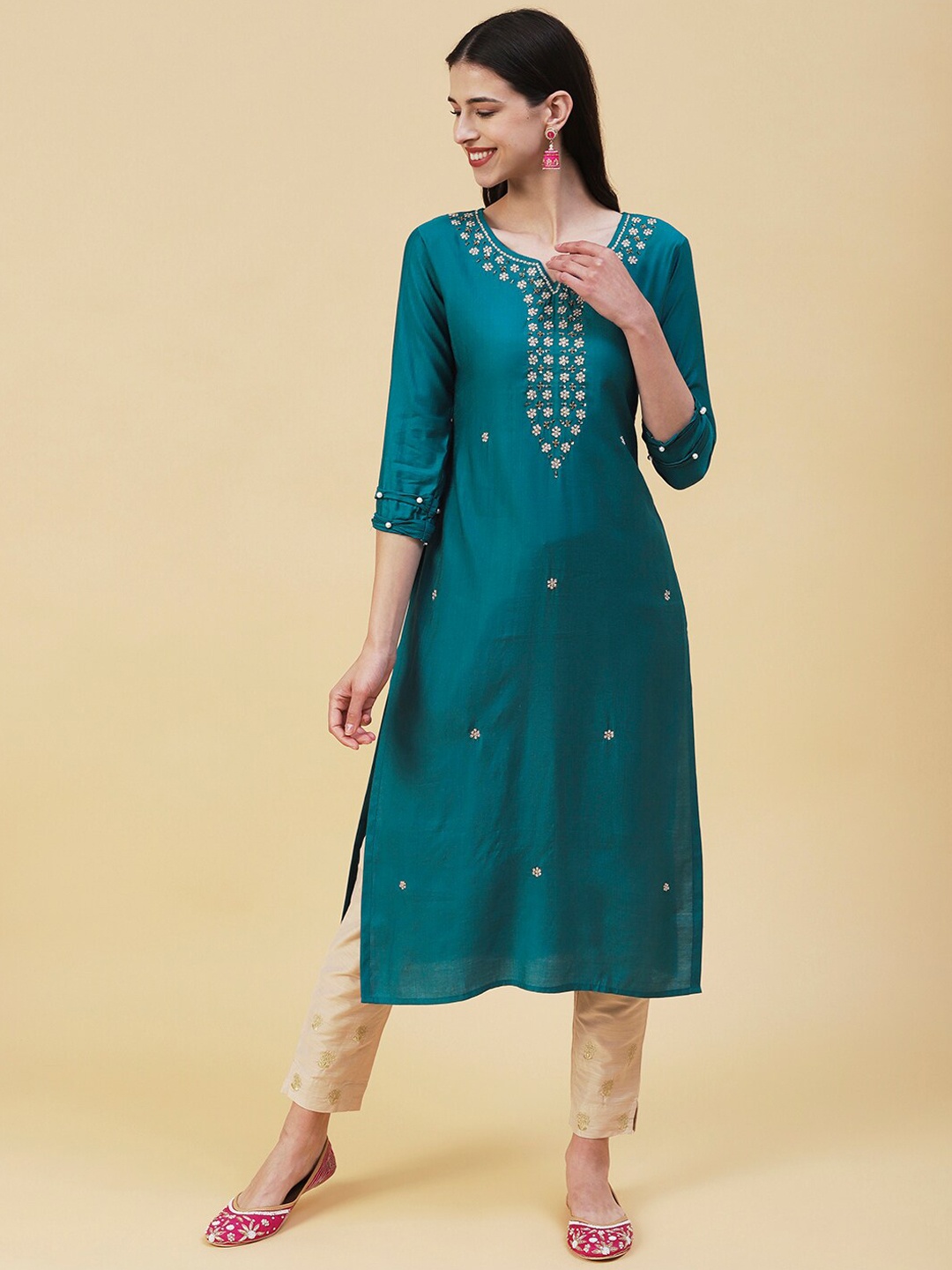 

FASHOR Ethnic Motifs Embroidered Thread Work Cotton Kurta, Teal