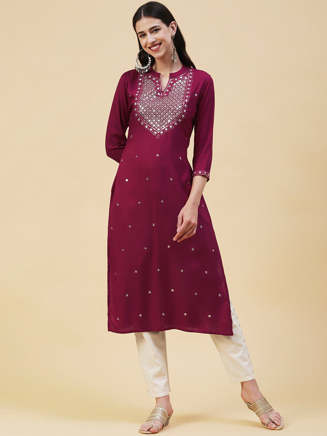 

FASHOR Embroidered Band Collar Straight Kurta, Maroon