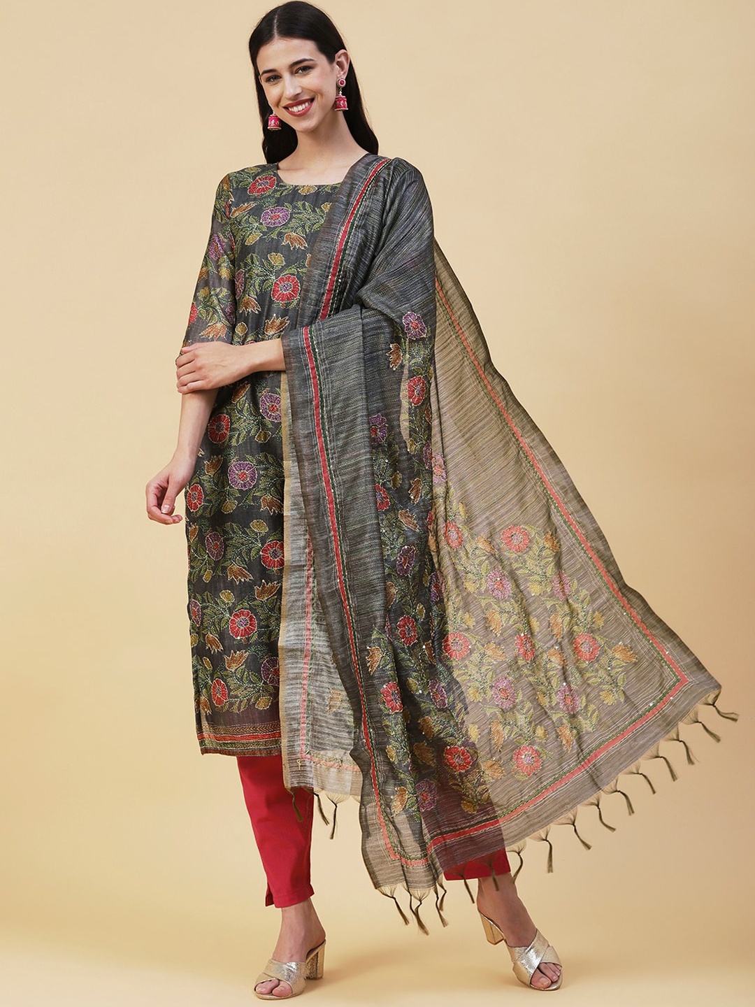 

FASHOR Floral Printed Straight Kurta With Dupatta, Grey