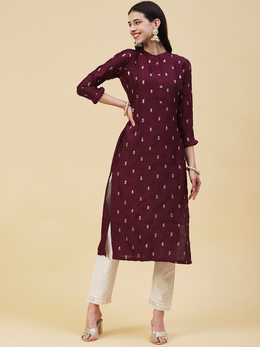 

FASHOR Ethnic Motifs Embroidered Kurta, Maroon