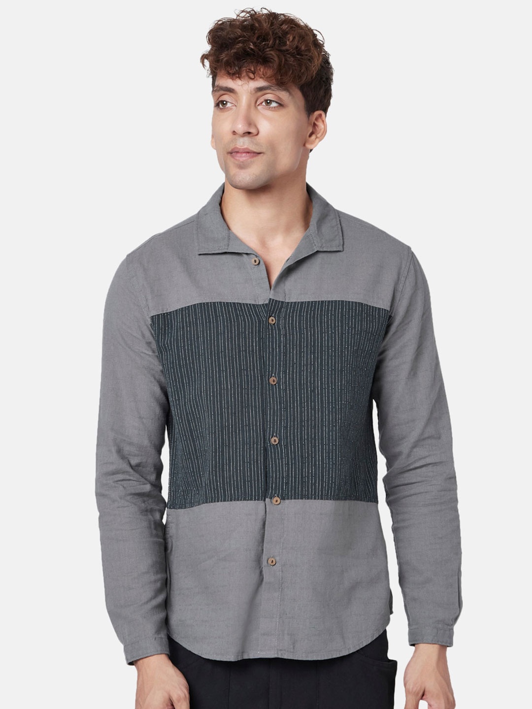 

7 Alt by Pantaloons Colourblocked Cotton Casual Shirt, Grey