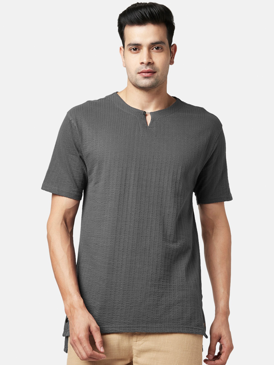 

7 Alt by Pantaloons Self Design Round Neck Cotton T-shirt, Charcoal
