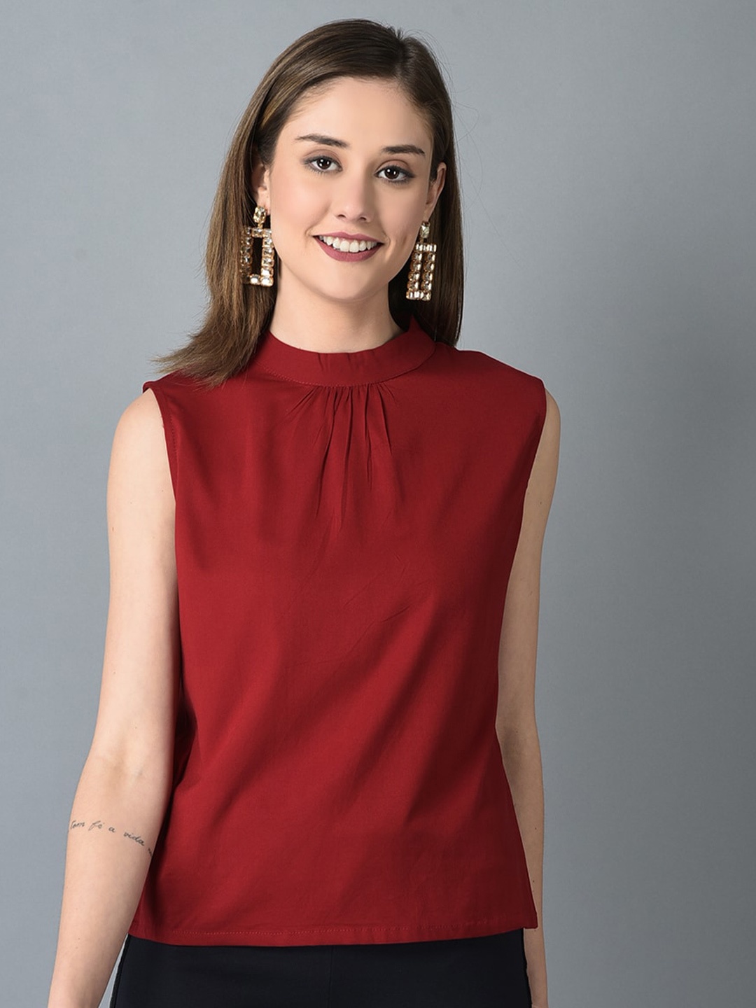 

CANOE Gathered High Neck Sleeveless Top, Maroon