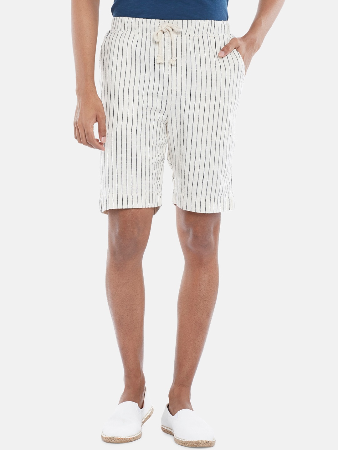 

7 Alt by Pantaloons Men Striped Cotton Slim Fit Shorts, Off white