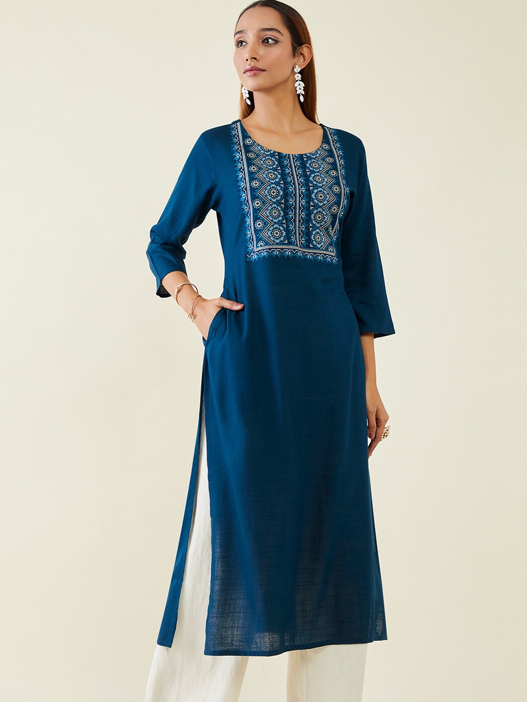 

Soch Floral Embroidered Thread Work Kurta, Navy blue