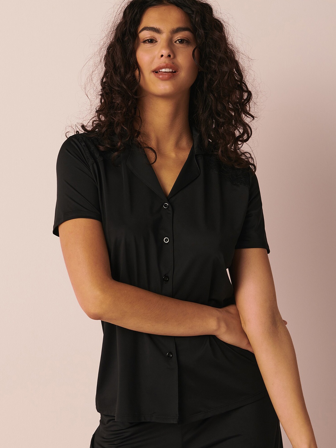 

La Vie en Rose Styled Back Top, Black