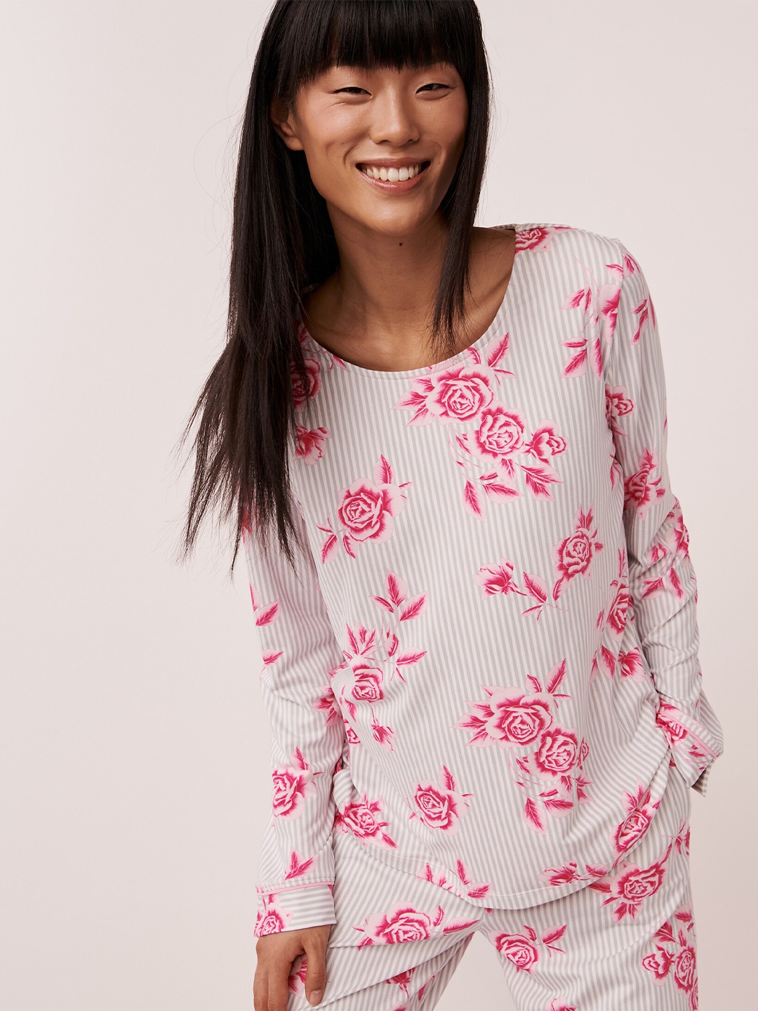 

La Vie en Rose White Floral Print Top