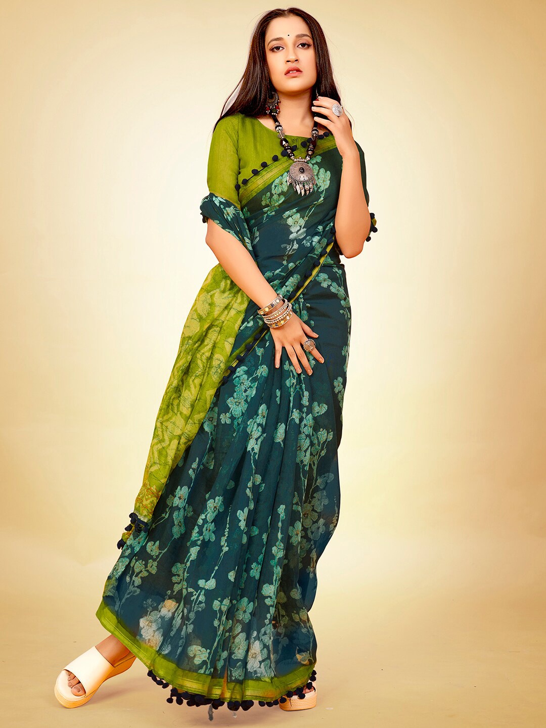 

Anouk Floral Printed embelished Saree, Teal
