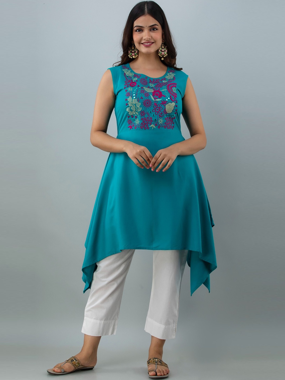 

Women Touch Floral Yoke DesignThread Work Kurta, Turquoise blue