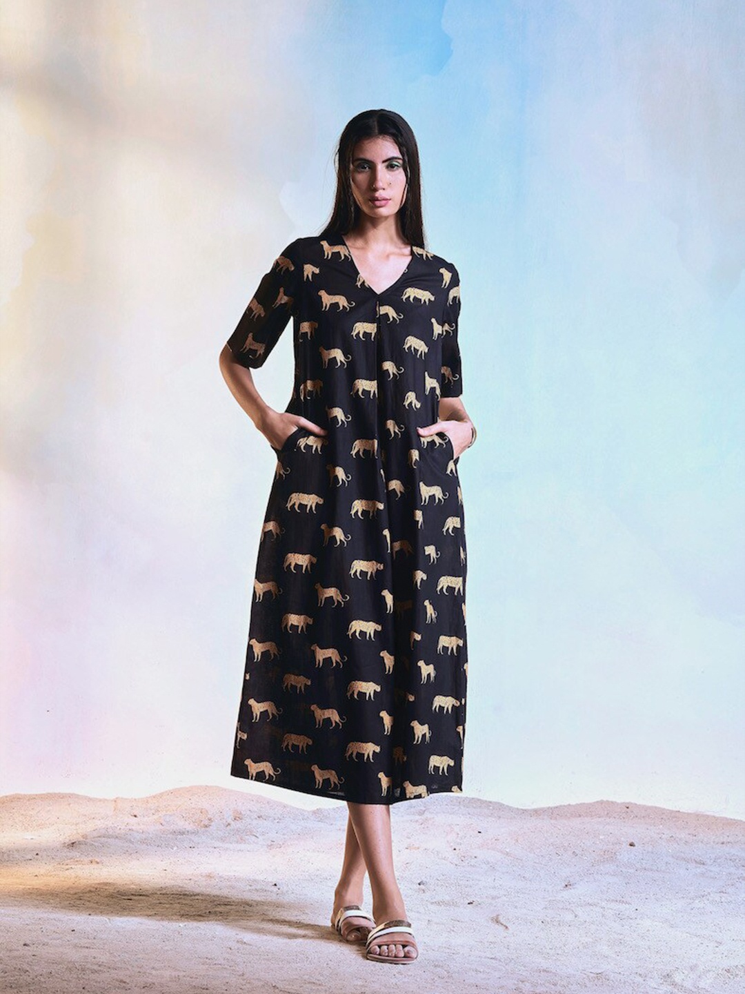 

charkhee Printed V Neck A-Line Cotton Midi Ethnic Dress, Black