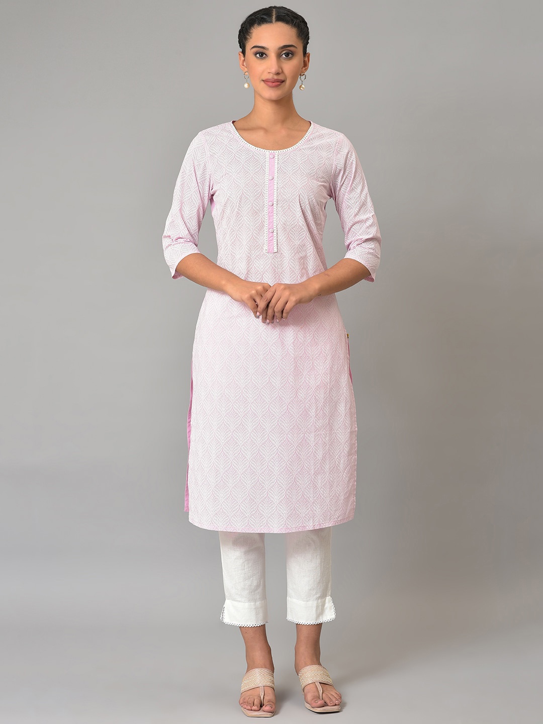 

AURELIA Floral Embroidered Thread Work Pure Cotton Kurta, Purple
