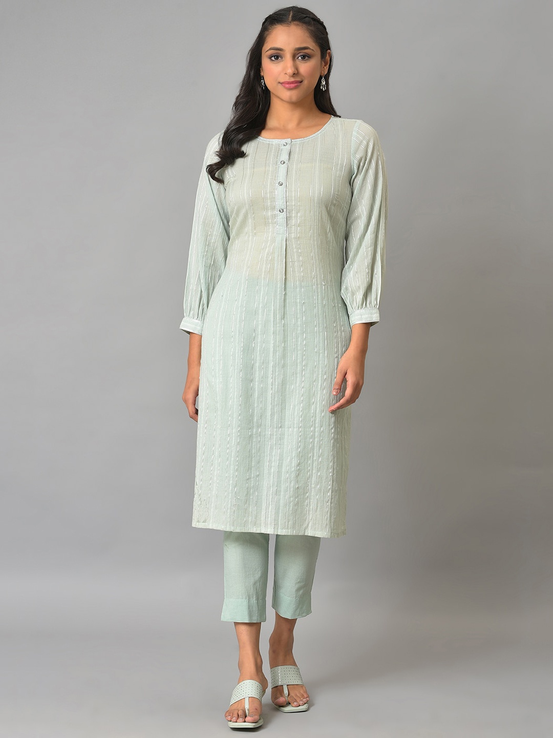 

AURELIA Striped Thread Work Pure Cotton Kurta, Green