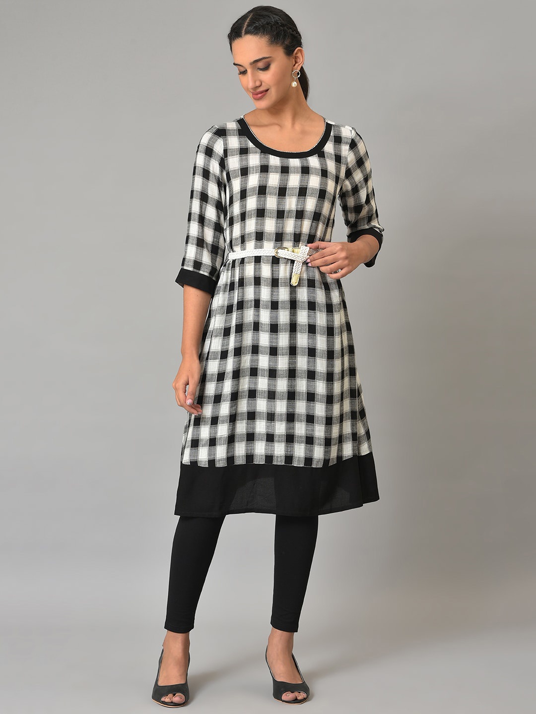 

AURELIA Round Neck Checked A-Line Kurta, Black