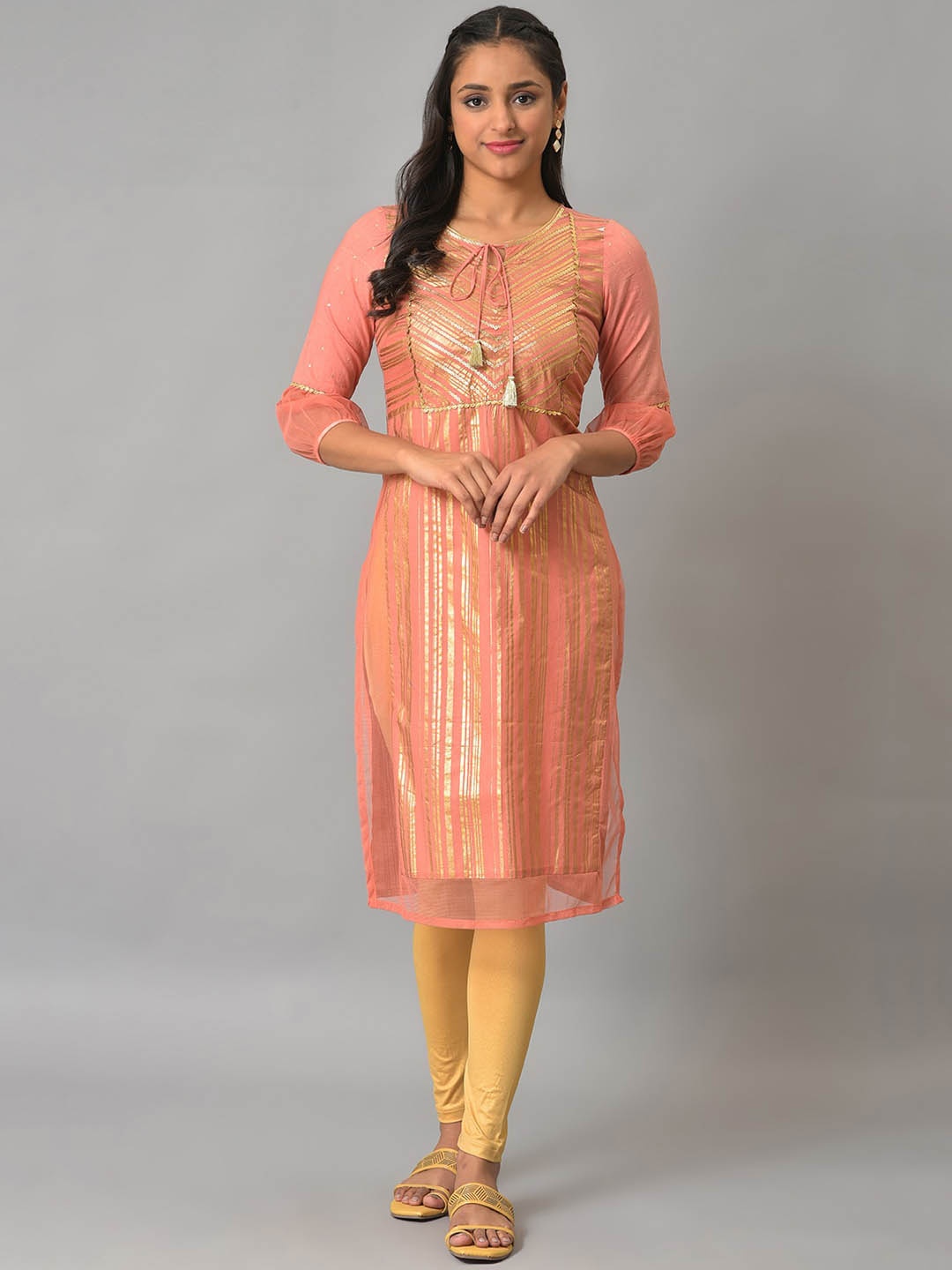 

AURELIA Embellished Keyhole Neck Sequined Block Print Kurta, Peach