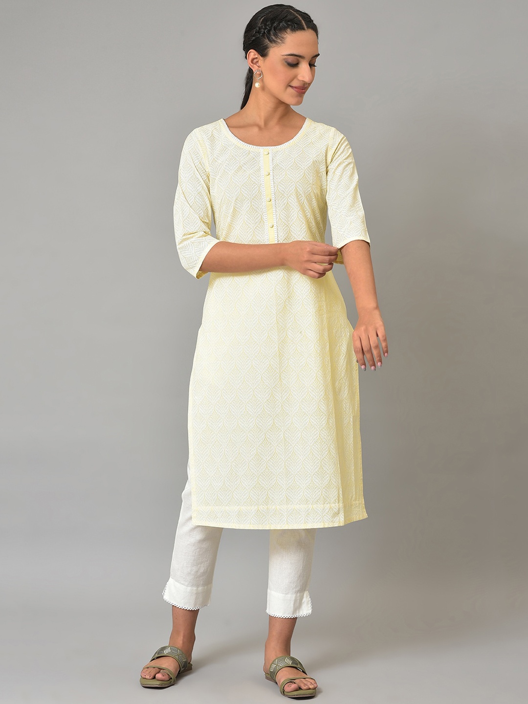 

AURELIA Ethnic Motifs Printed Round Neck Block Print Pure Cotton Kurta, Yellow