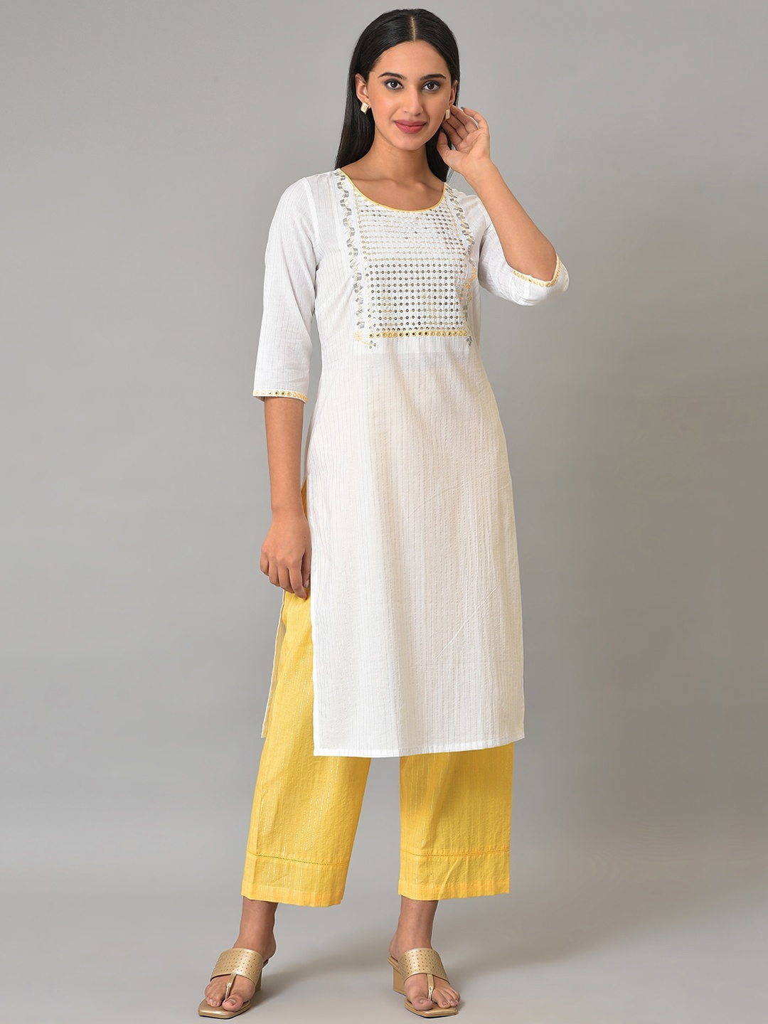 

AURELIA Women Ethnic Motif Yoke Design Cotton Mirror Work Kurta, White