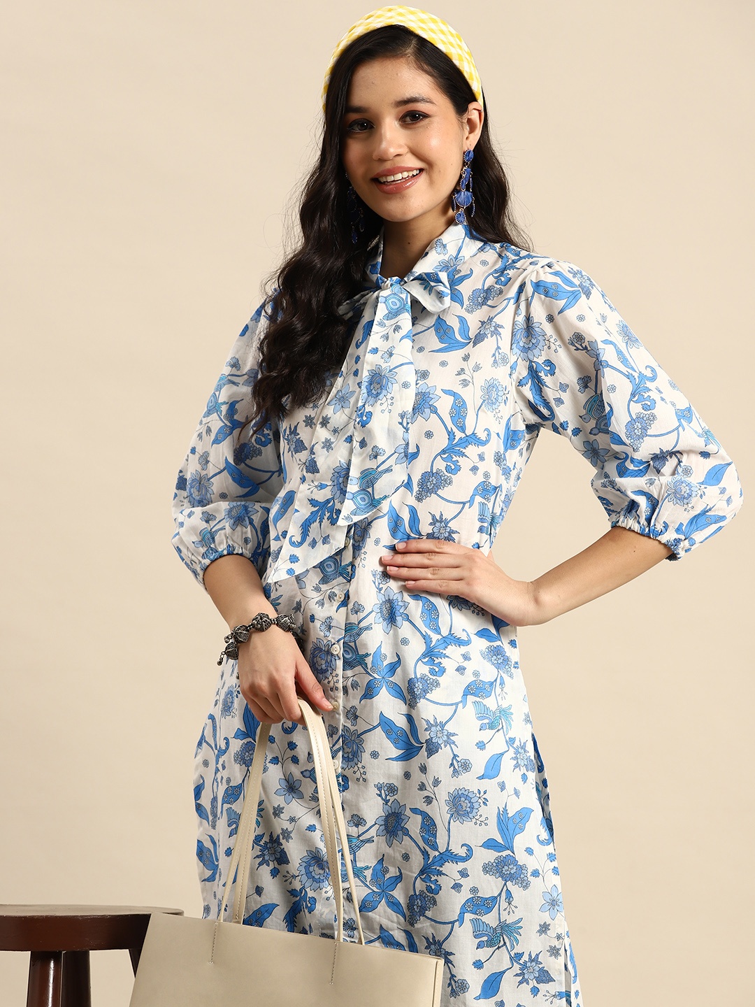 

Sangria Pure Cotton Floral Printed Kurta, White