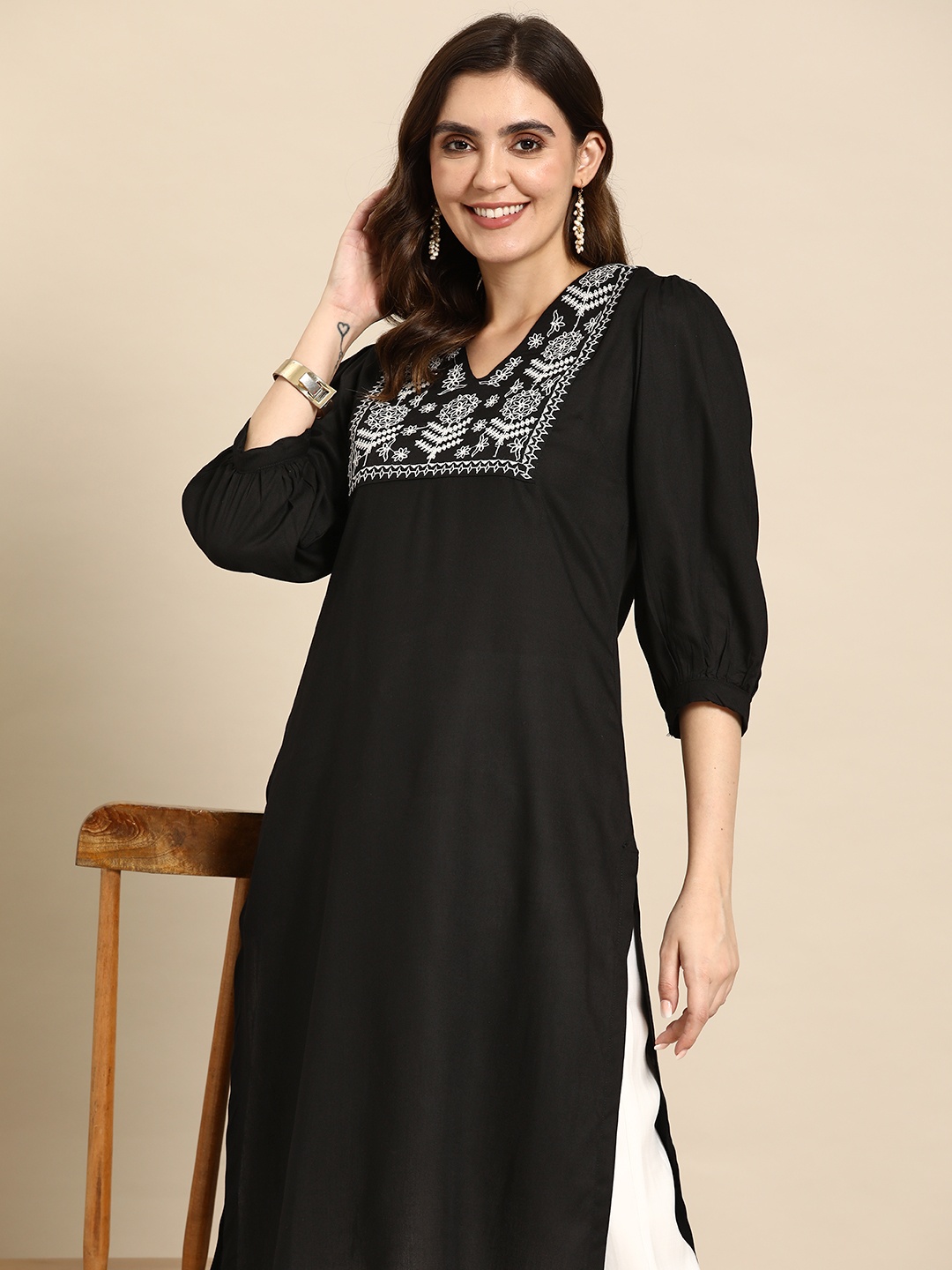 

Sangria Women Ethnic Motifs Embroidered Kurta, Black