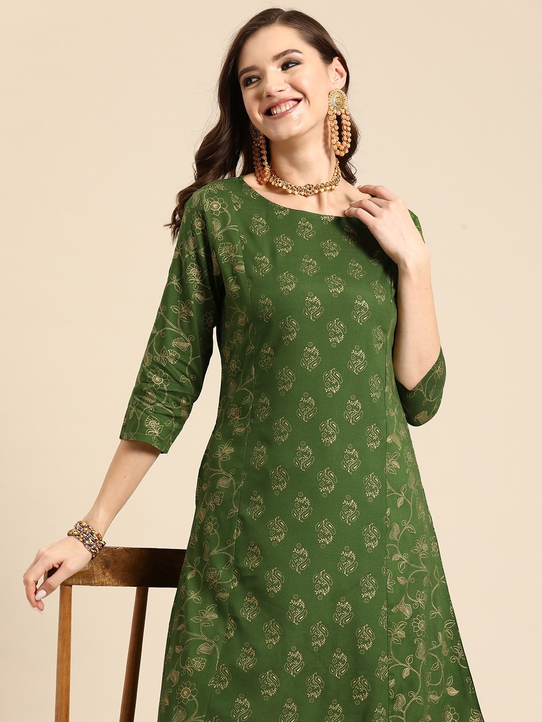 

Sangria Women Ethnic Motifs Printed Straight Kurta, Olive