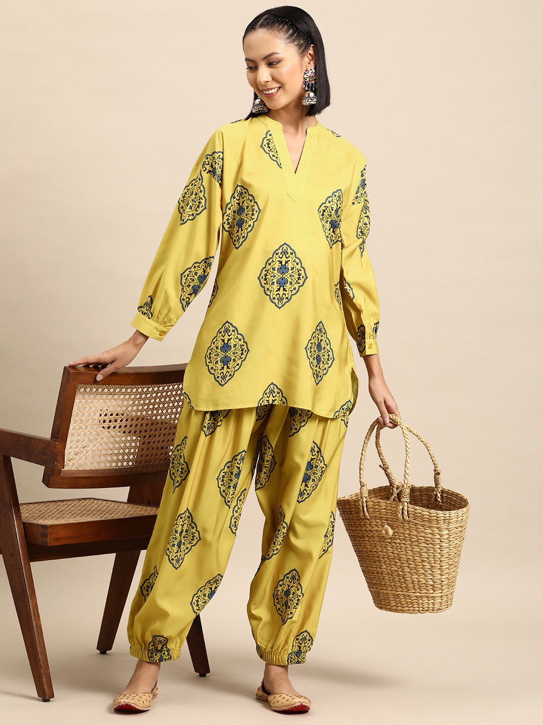 

Sangria Printed Kurta with Salwar, Yellow