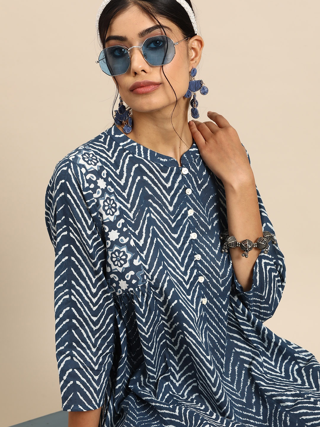 

Sangria Pure Cotton Chevron Printed Kurta, Blue