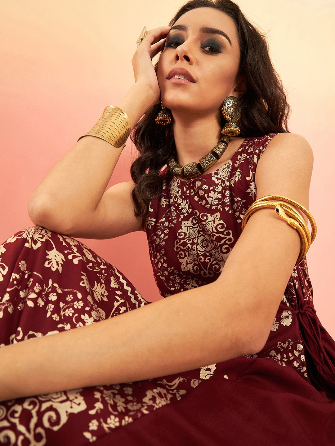 

Sangria Ethnic Motifs Printed Kurta, Maroon