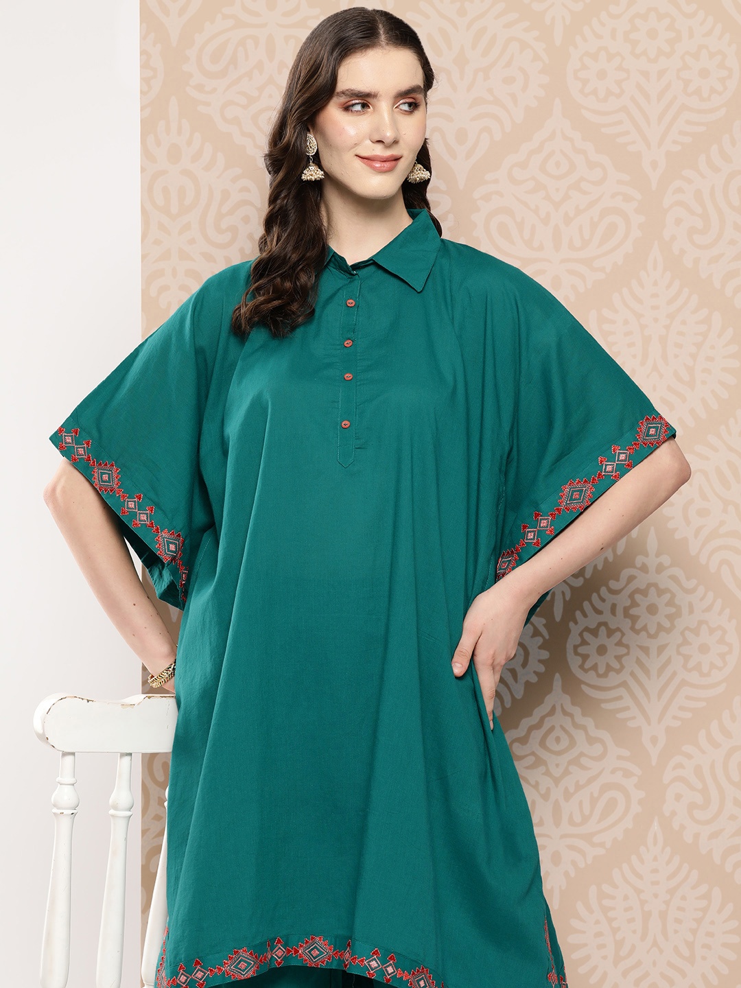 

Sangria Women Embroidered Detail Kurta with Palazzos, Teal