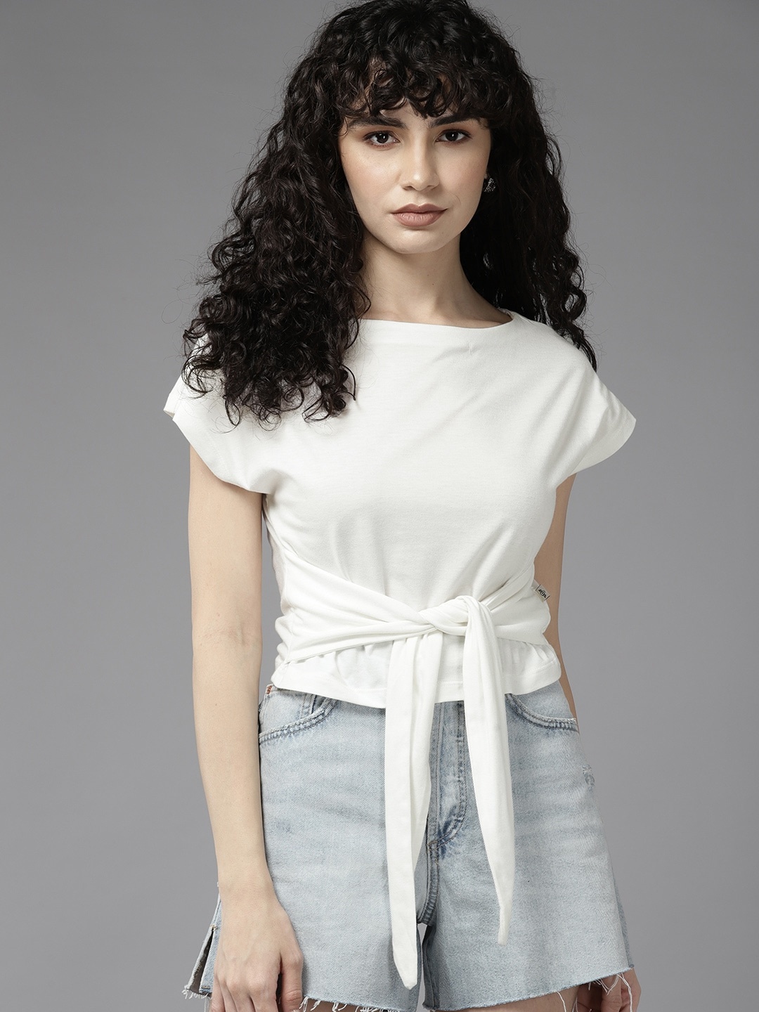 

The Roadster Lifestyle Co. Extended Sleeves T-shirt With Tie-Up Front, White