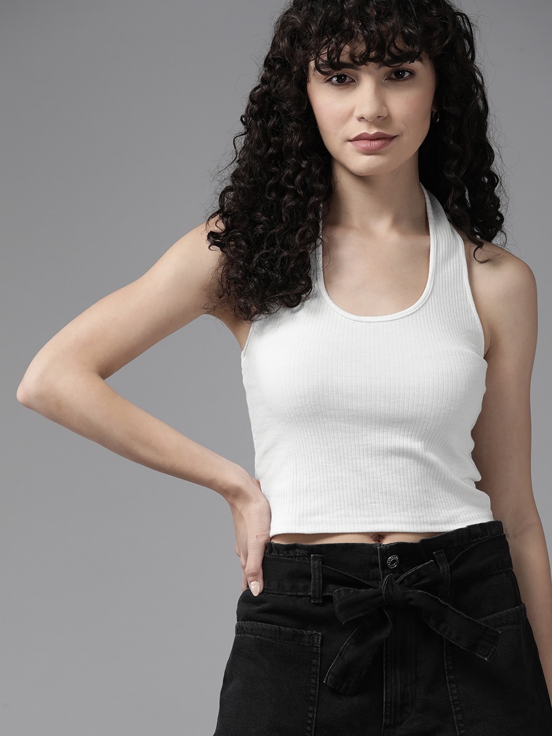 

The Roadster Lifestyle Co. Halter Neck Solid Top, White