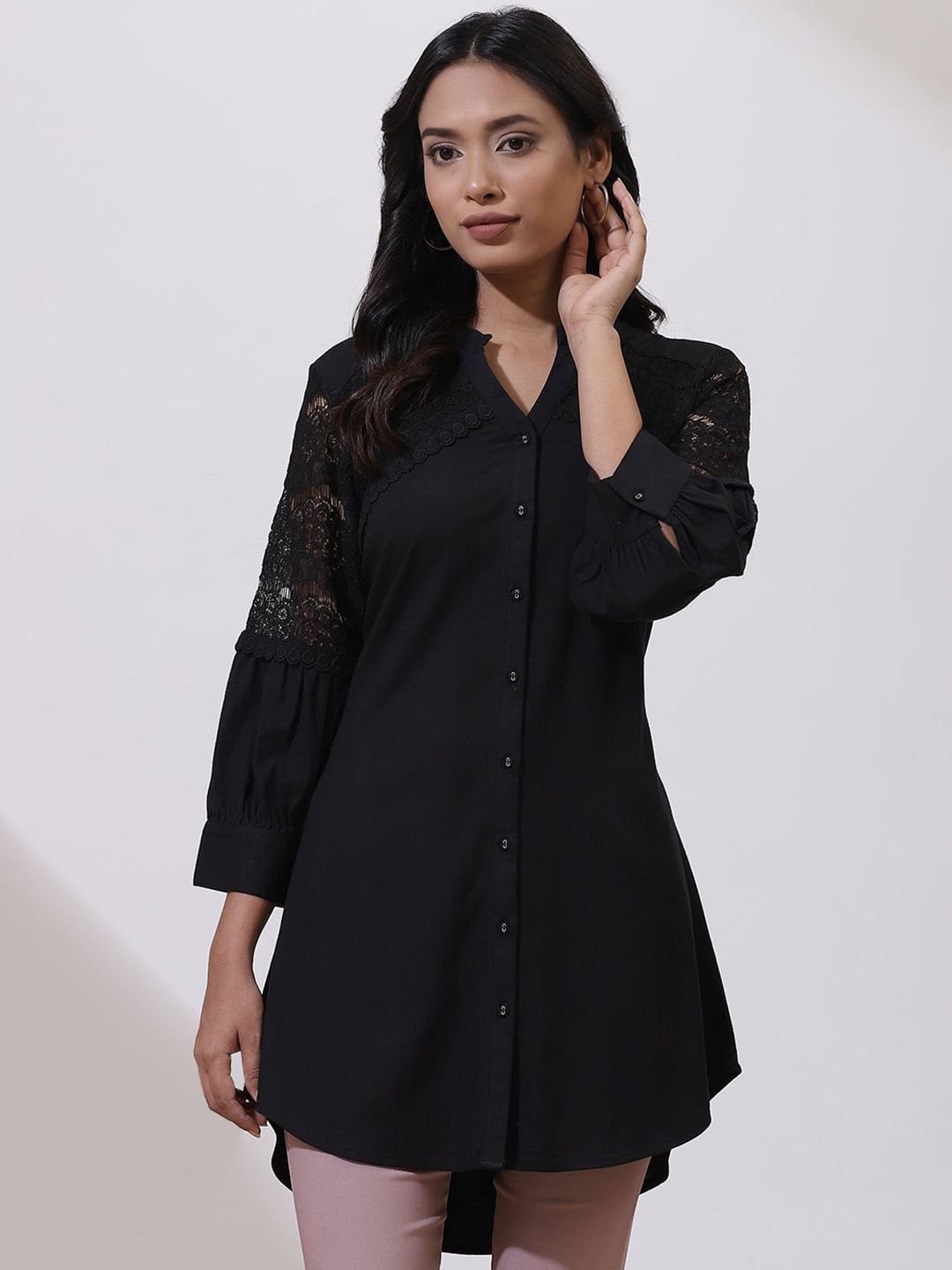 

Lakshita Shirt Collar Cuffed Sleeves Kurti, Black
