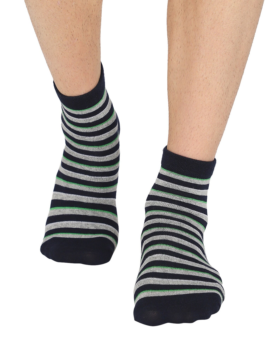 

Bodycare Men Pack Of 2 Striped Cotton Ankle-Length Socks, Maroon