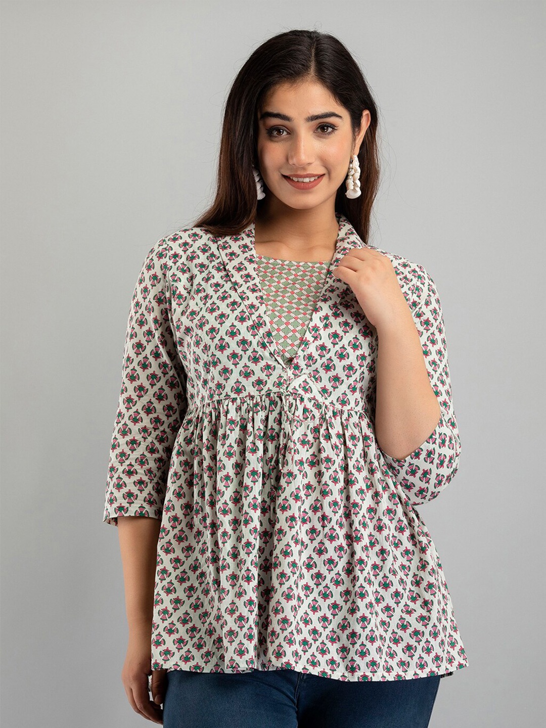 

FERANOID Ethnic Motifs Printed Pure Cotton Pleated Kurti, White