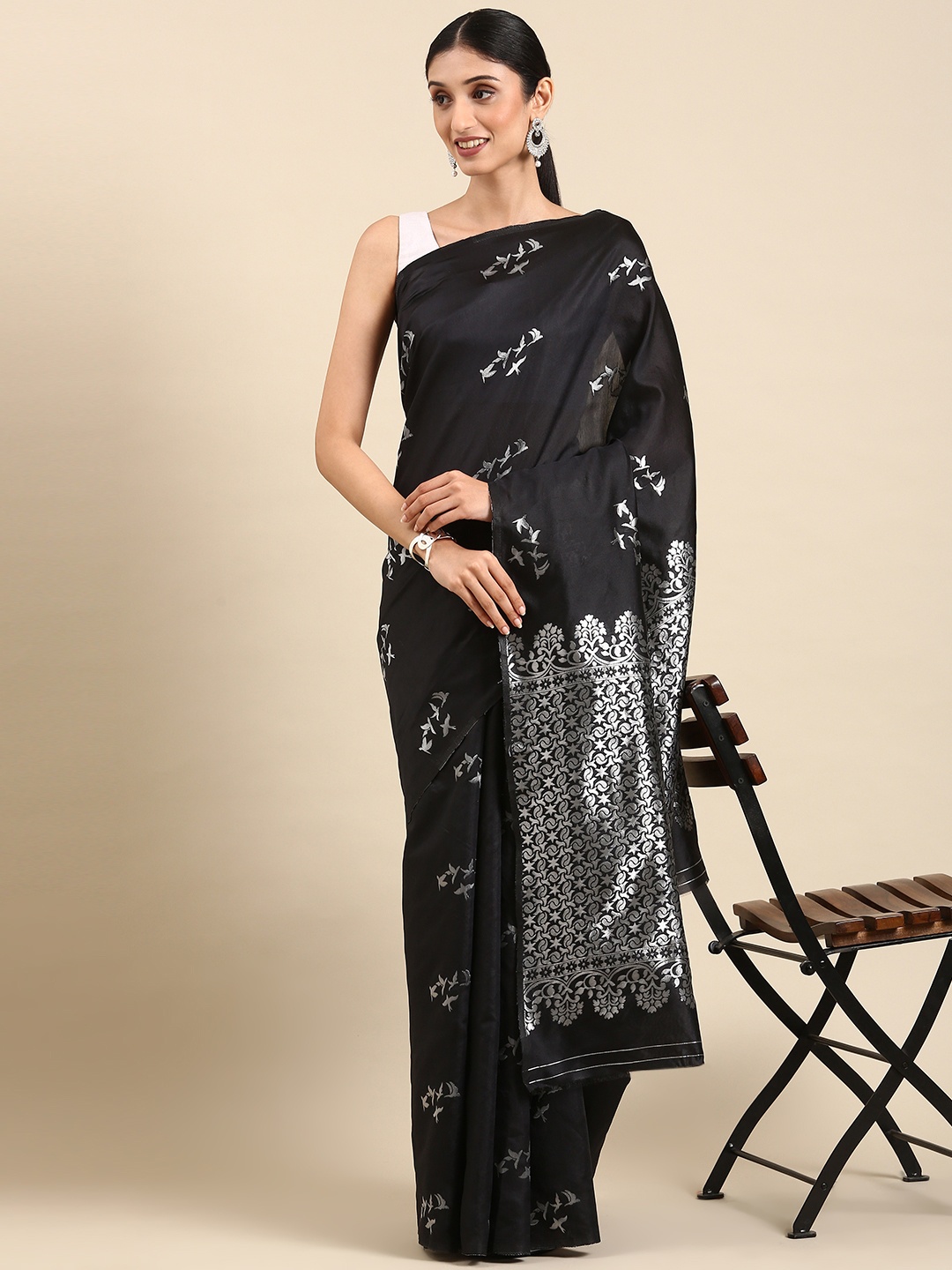 

ORUS Woven Design Zari Silk Blend Kanjeevaram Saree, Black