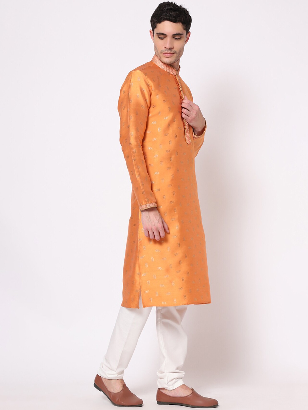 

GoStyle Woven Design Zari Pure Cotton Kurta with Pyjamas, Orange