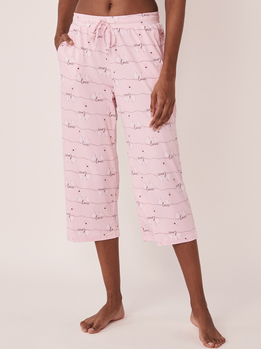 

La Vie en Rose Women Printed Three Forth Lounge Pants, Pink