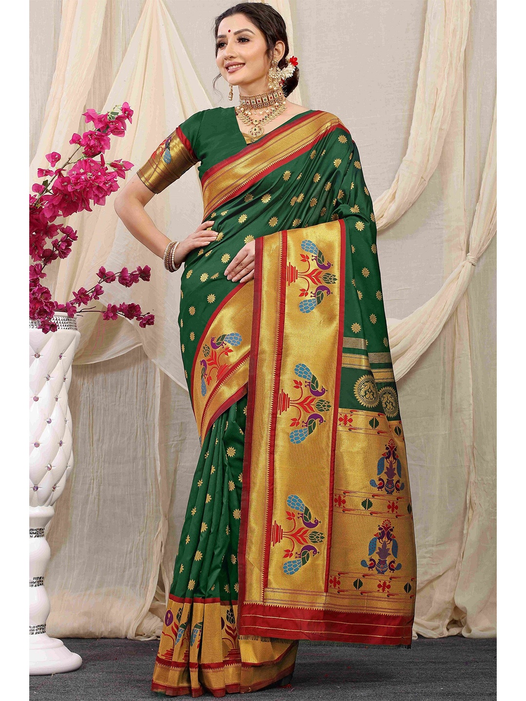 

Anaita Floral Woven Design Zari Pure Silk Banarasi Saree, Green