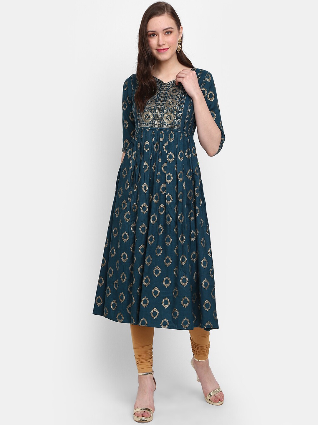 

V-Mart Ethnic Motifs Embroidered Sequined A-Line Kurta, Teal