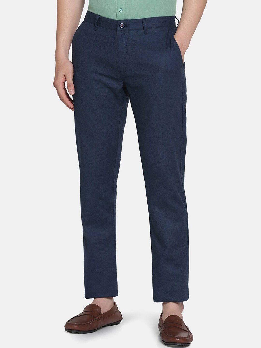 

Blackberrys Men Linen Mid-Rise Slim Fit Trousers, Navy blue