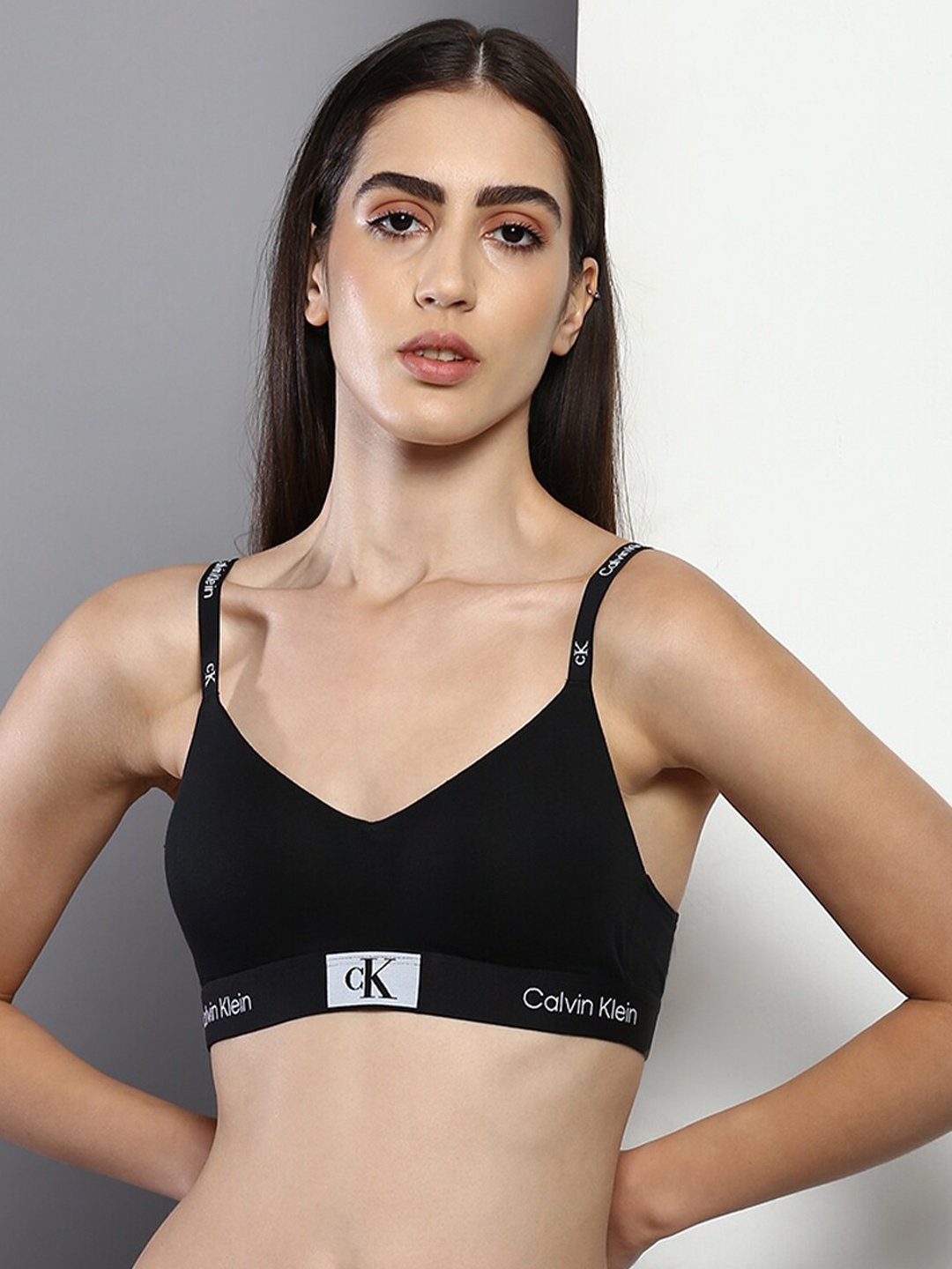 

Calvin Klein Underwear Lightly Padded Non Wired Bralette Bra, Black