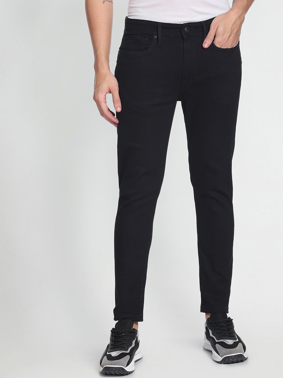 

Flying Machine Mid Rise Skinny Cropped Jeans, Black