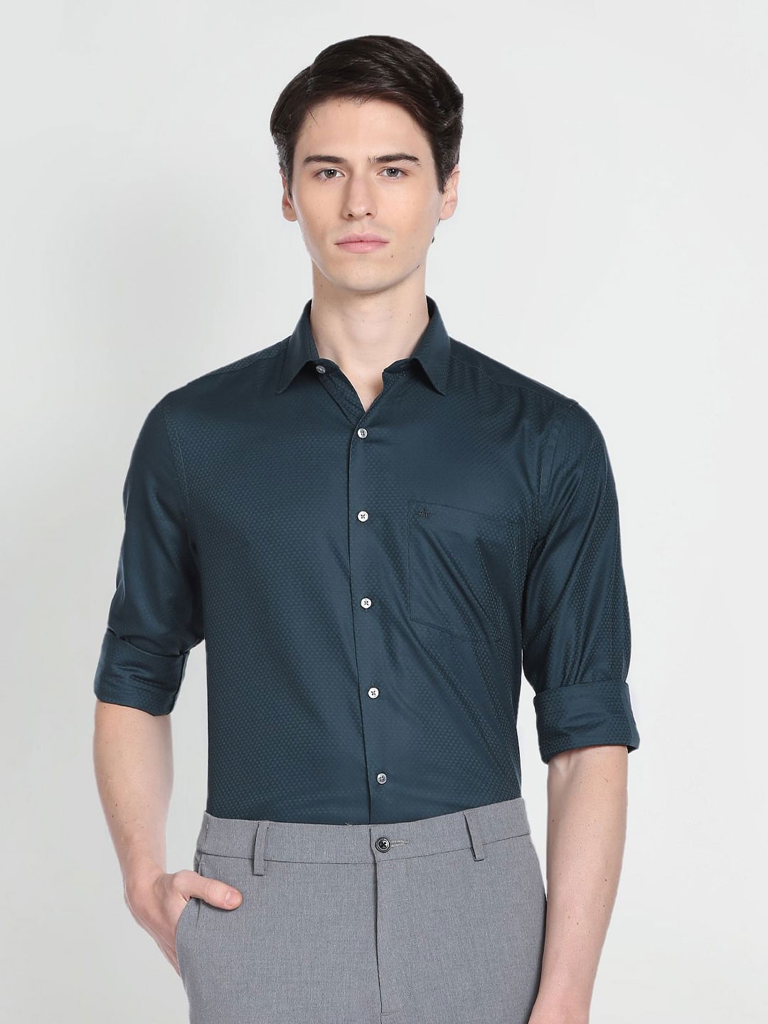 

Arrow Spread Collar Self Design Pure Cotton Casual Shirt, Green