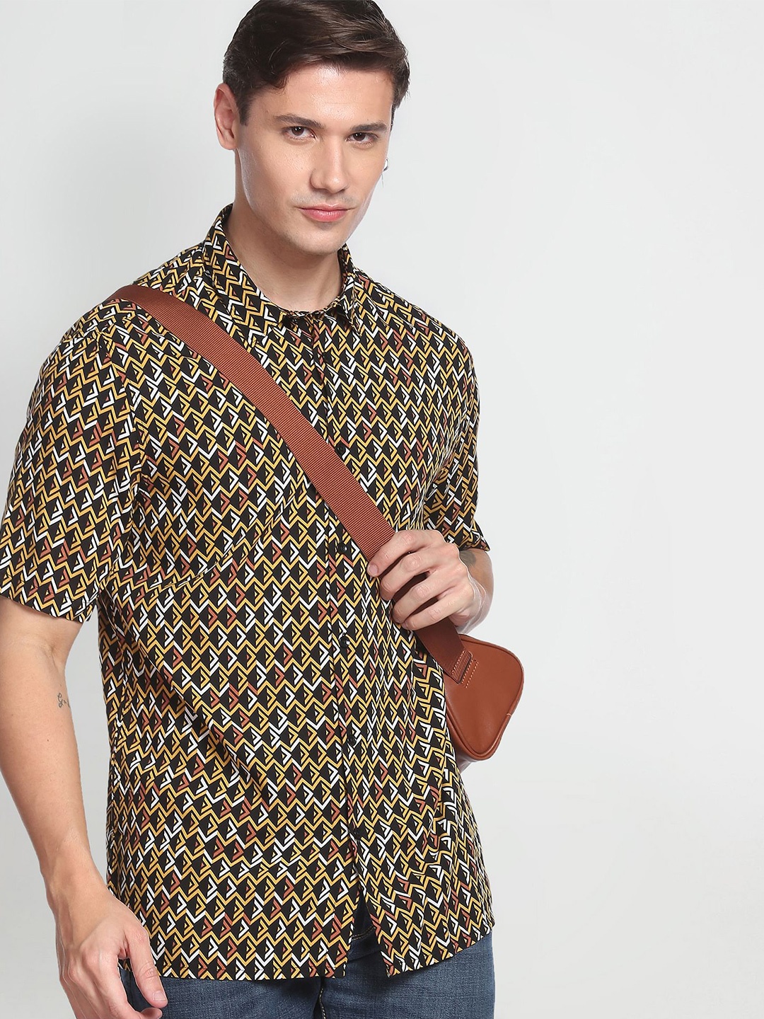 

Flying Machine Geometric Print Viscose Casual Shirt, Multi
