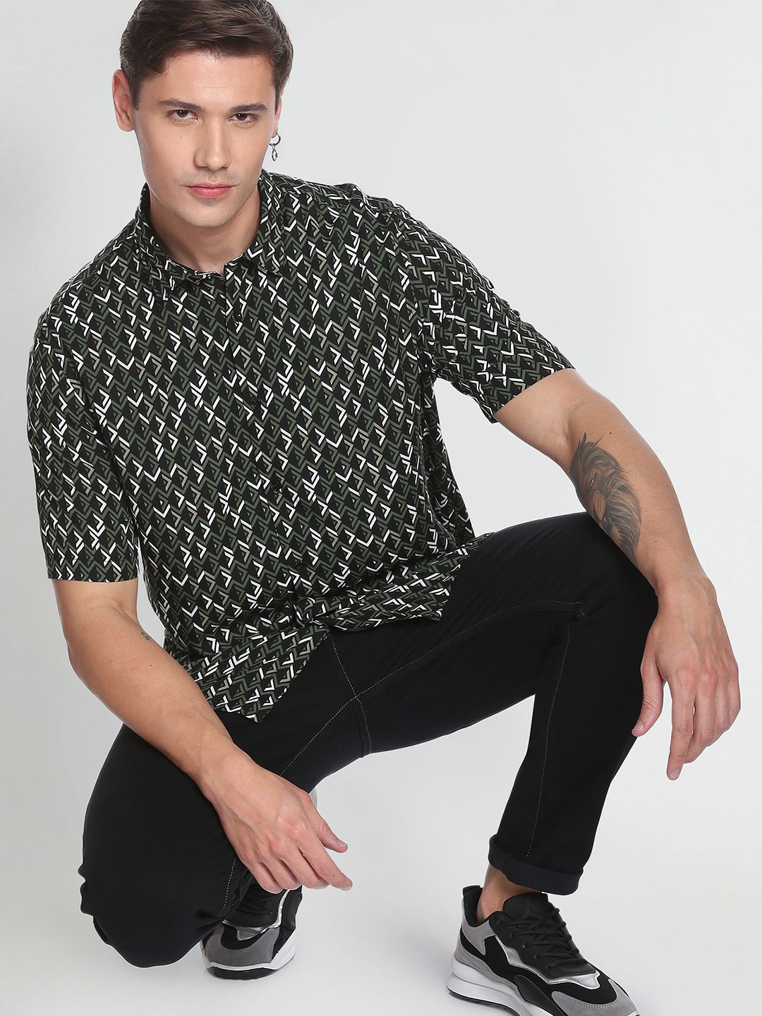 

Flying Machine Geometric Print Viscose Casual Shirt, Green