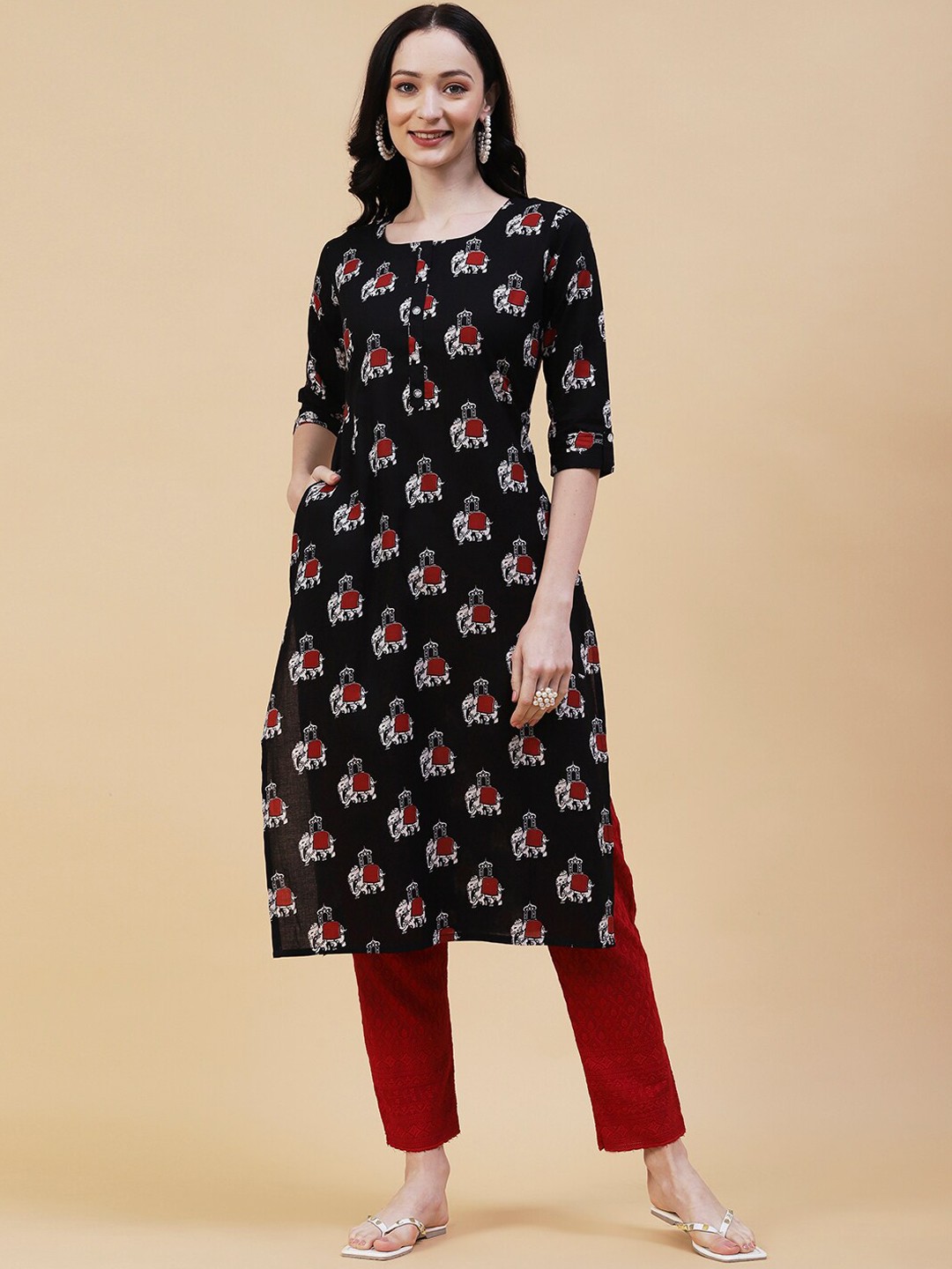 

FASHOR Geometric Printed Boat Neck Pure Cotton Kurta, Black