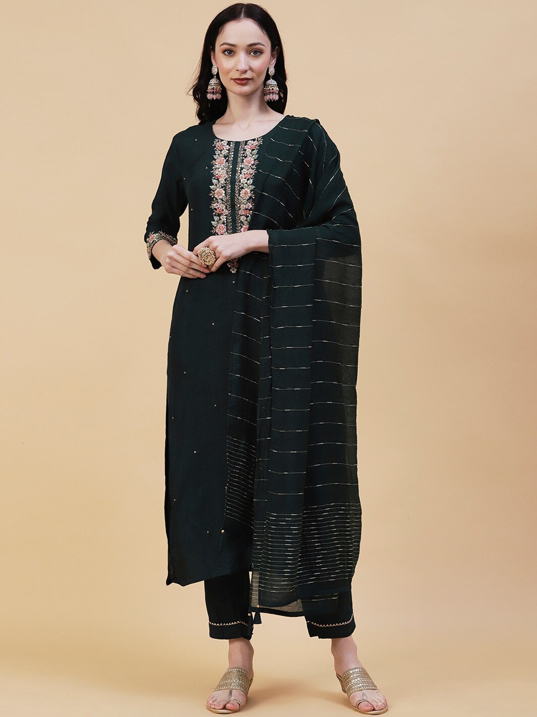 

FASHOR Floral Embroidered Zardozi Kurta with Trousers & Dupatta, Green