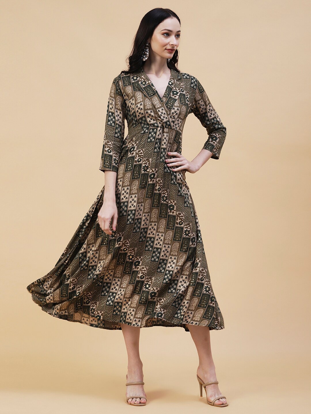 

FASHOR Ethnic Motifs Printed V Neck A-Line Midi Dress, Green