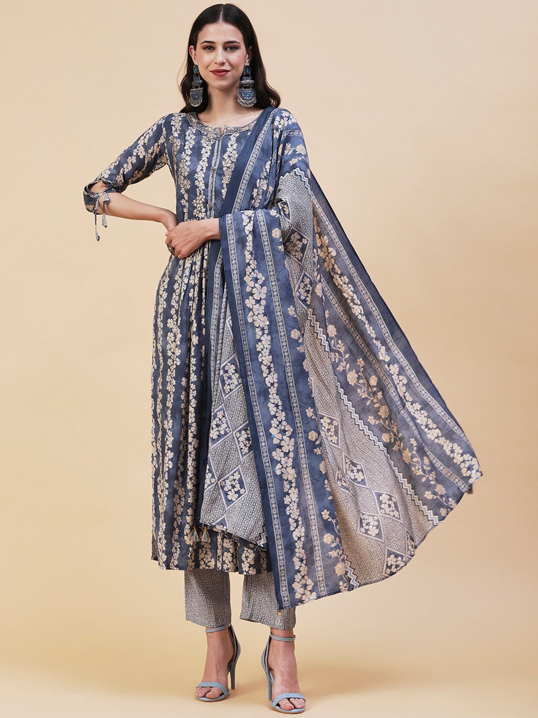 

FASHOR Ethnic Motifs Printed Pleated Kurta with Trousers & Dupatta, Grey