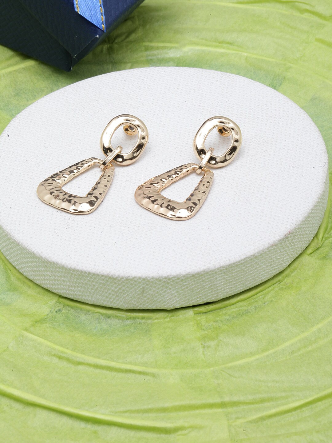 

DIVA WALK Gold-Plated Contemporary Drop Earrings