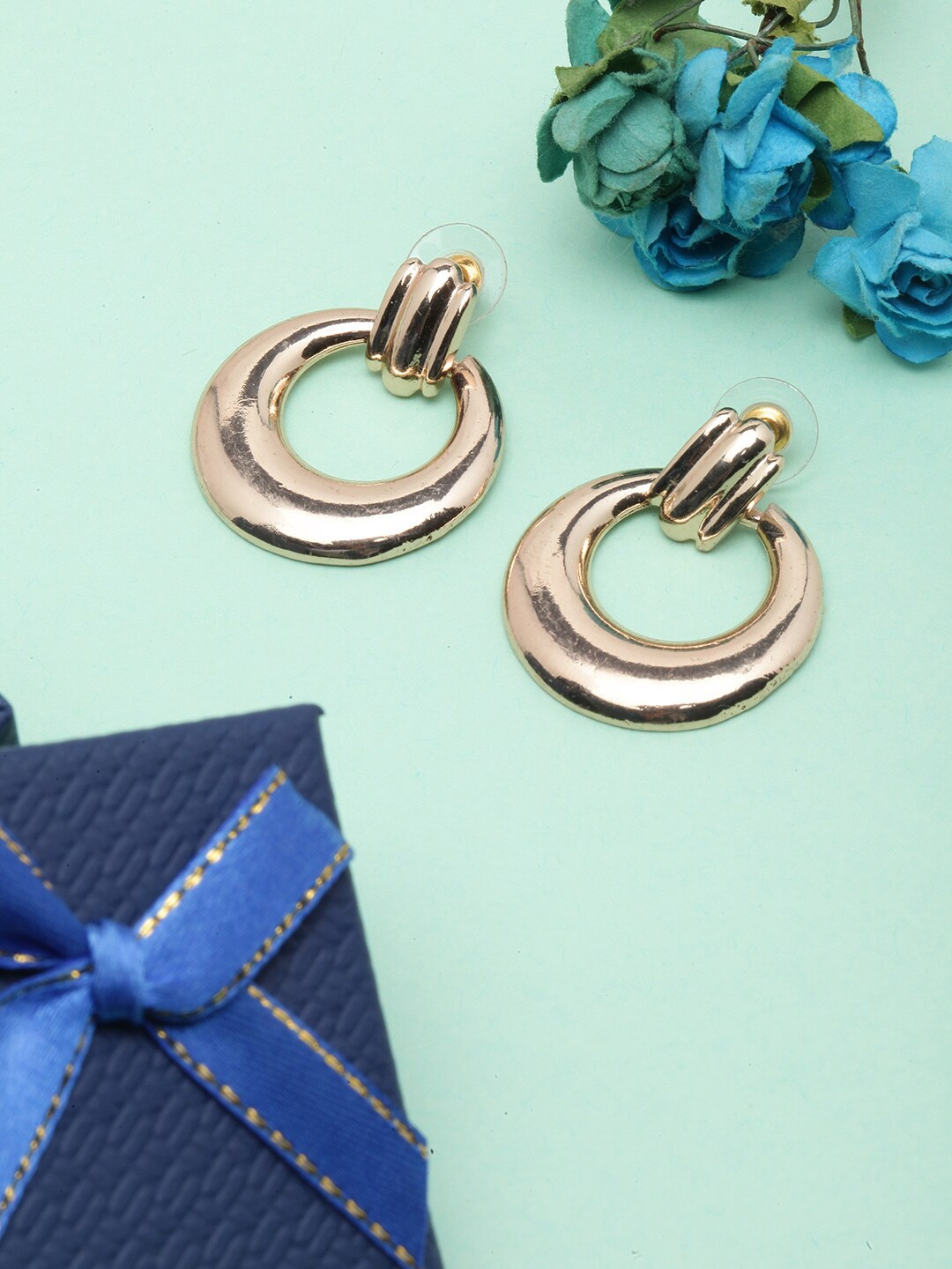 

DIVA WALK Gold-Plated Contemporary Drop Earrings