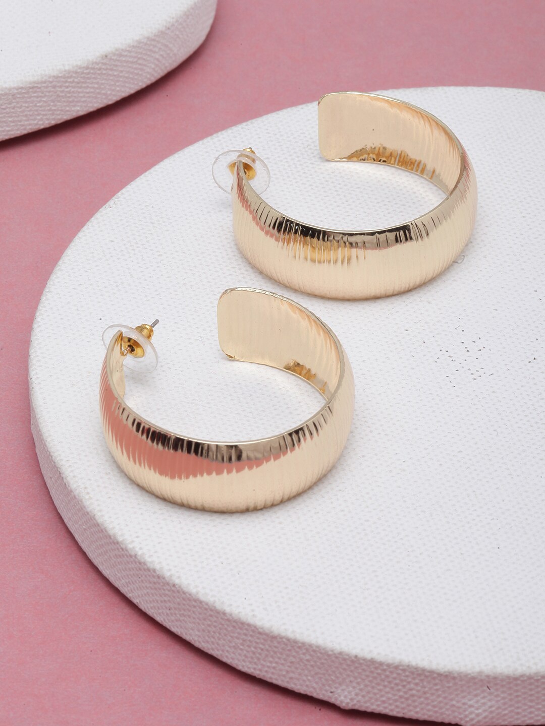 

DIVA WALK Gold-Plated Circular Half Hoop Earrings